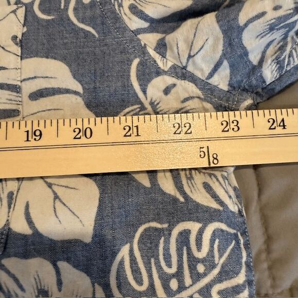 American Eagle Button Front Shirt Tropical Blue and White Palm Leaf Size Large - Picture 7 of 9